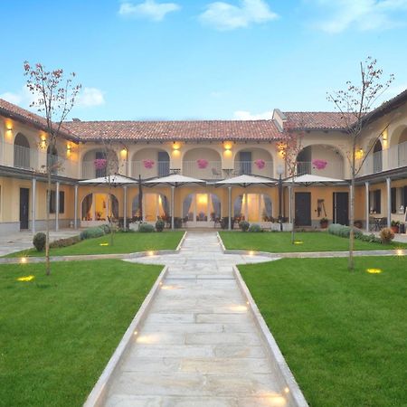 Agriturismo Cascina Varie Castagnito Kültér fotó