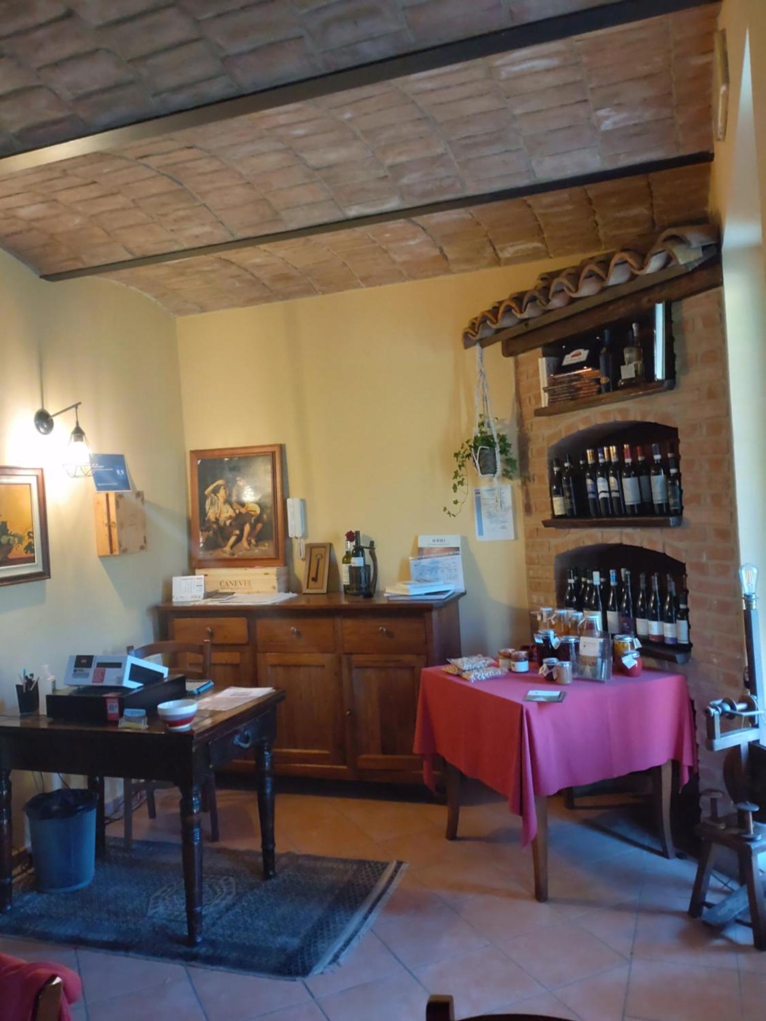 Agriturismo Cascina Varie Castagnito Kültér fotó