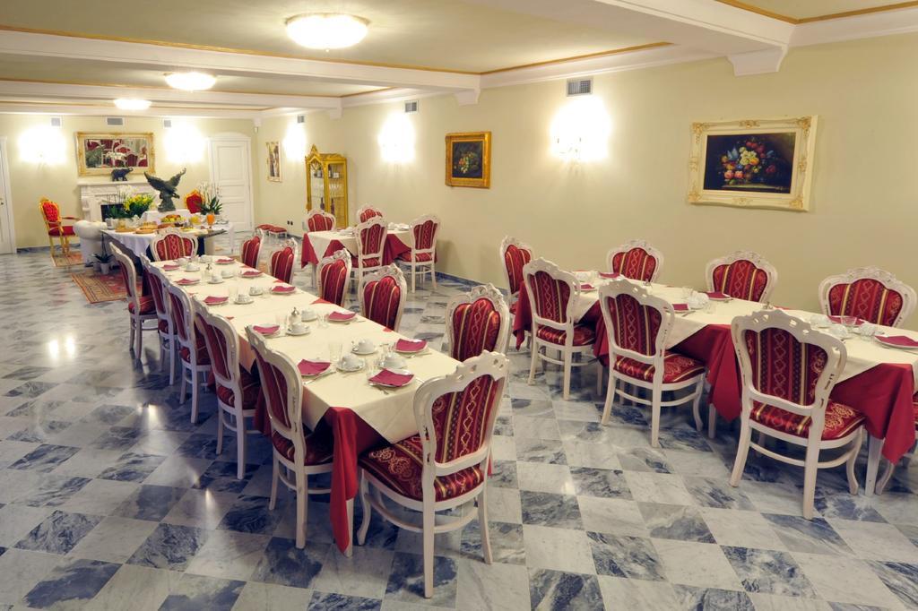 Agriturismo Cascina Varie Castagnito Kültér fotó