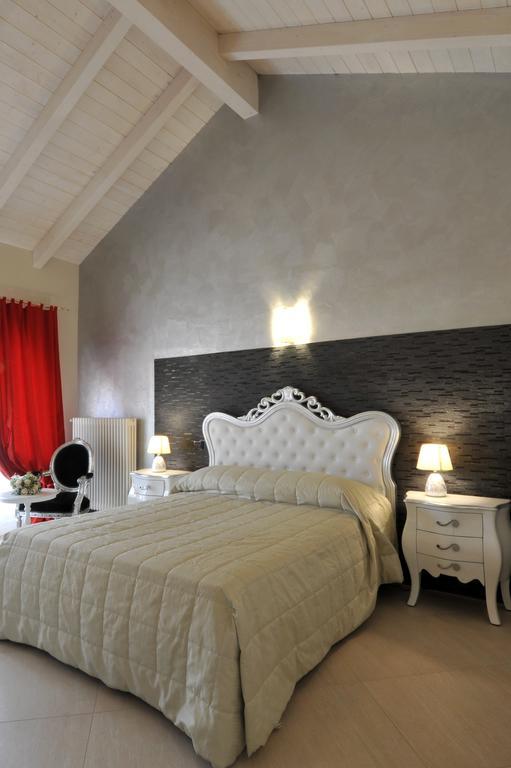 Agriturismo Cascina Varie Castagnito Kültér fotó