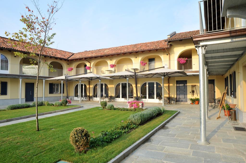 Agriturismo Cascina Varie Castagnito Kültér fotó
