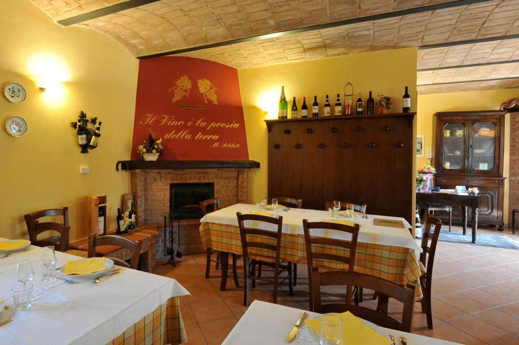 Agriturismo Cascina Varie Castagnito Kültér fotó
